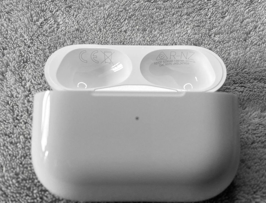 Apple AirPods Pro 2nd Gen Оригинални! Lightning