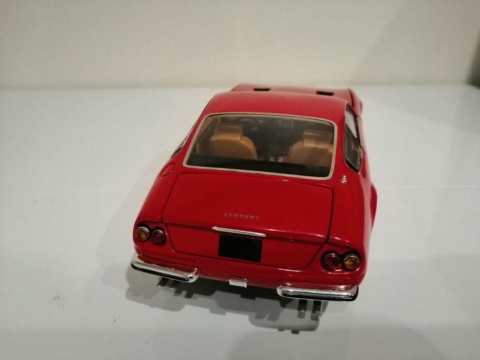 Ferrari Daytona 365 GTB4, HotWheels Elite 1:18