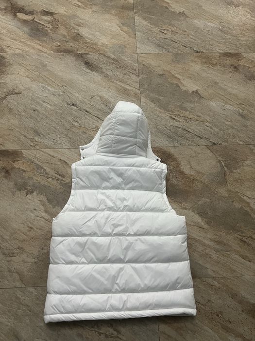 Vesta alba M.ON.C.L.E.R