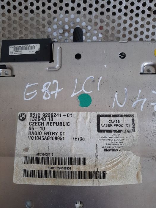 Radio Cd Bmw E90 E91 E92 E93 E87 E81 Cod 9229241 Display Ok Dezmembrez Bmw