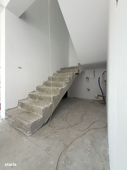 Duplex 4 camere, 125mp utili, 350mp teren, terasa 10mp - Giarmata vii