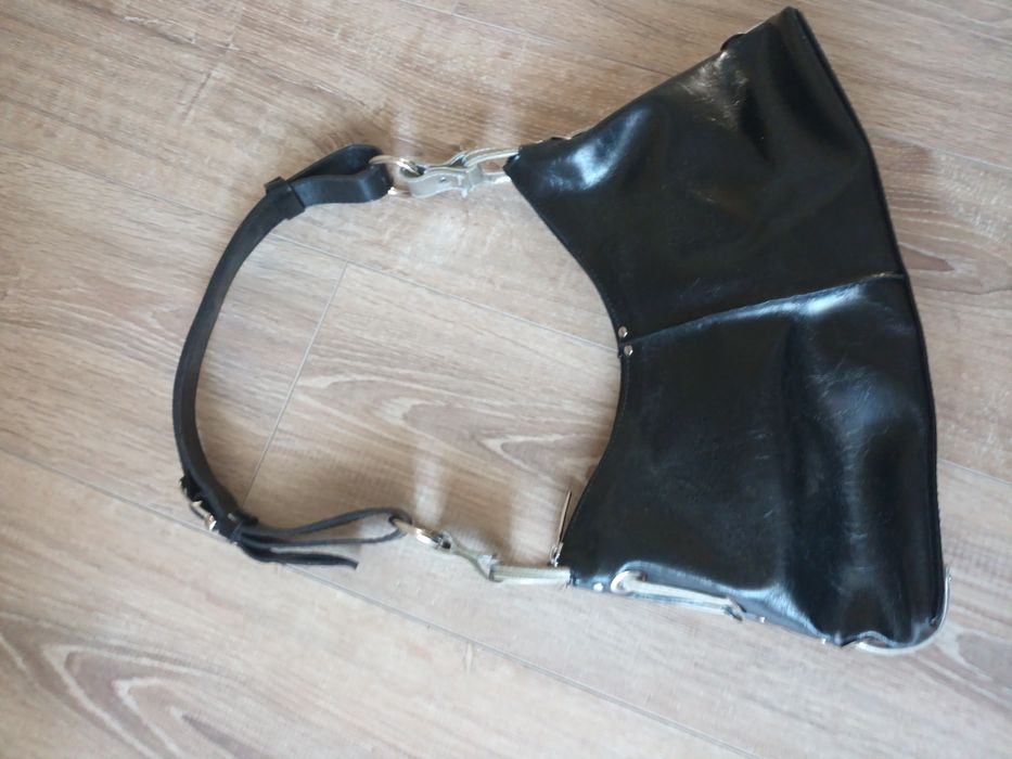 Черна чанта чантичка