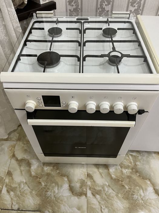 Газовая плита Bosh.