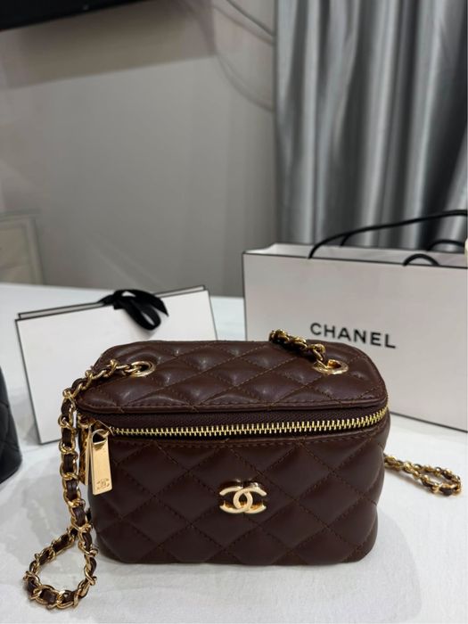 Чанта Chanel ( черна , бяла , бордо)