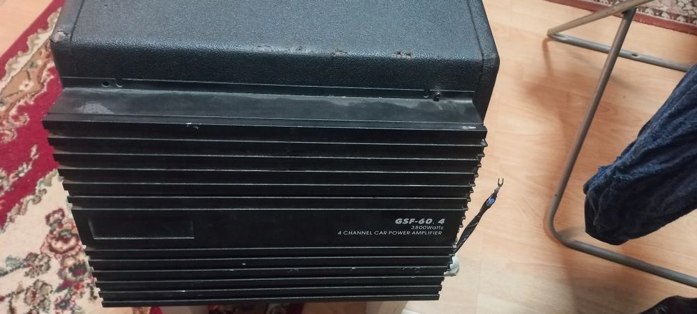 Продам Сабвуфер с усилителем