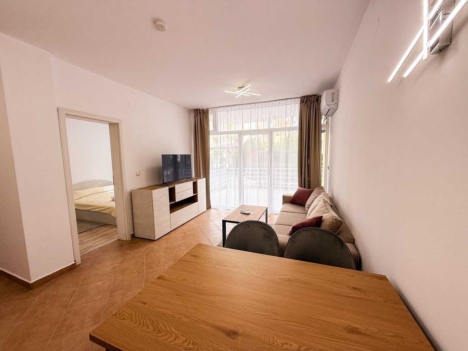 Двустаен обзаведен апартамент, Суперцентър