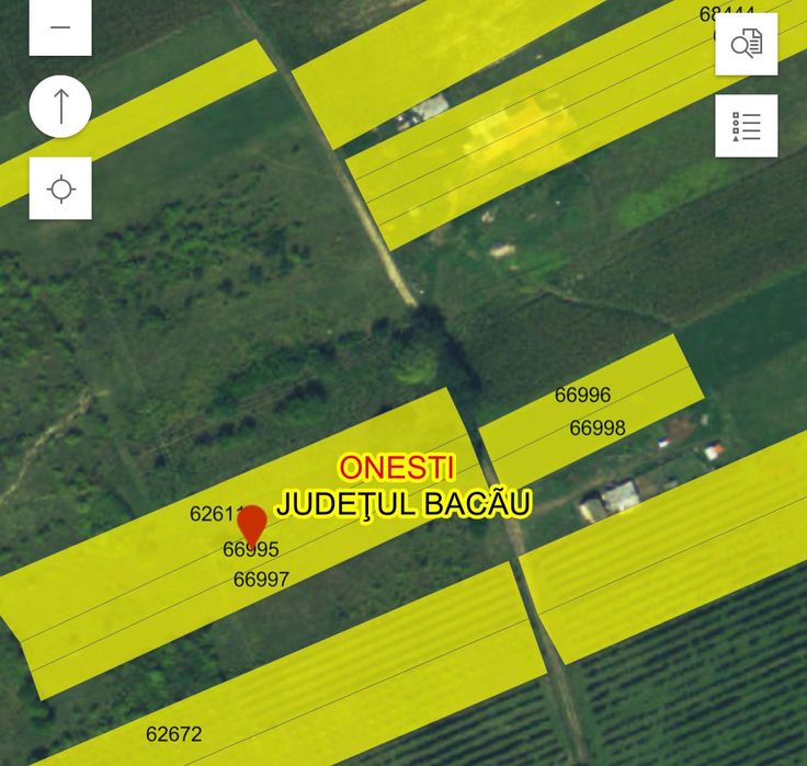 Vând teren in onesti / perchiu .