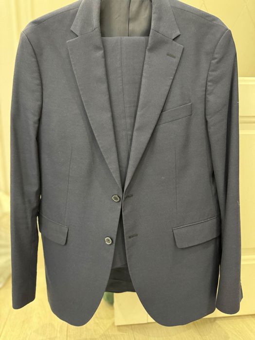 Продам мужской костюм