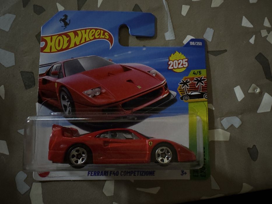 Hot Wheels ferrari, audi, porsche, honda