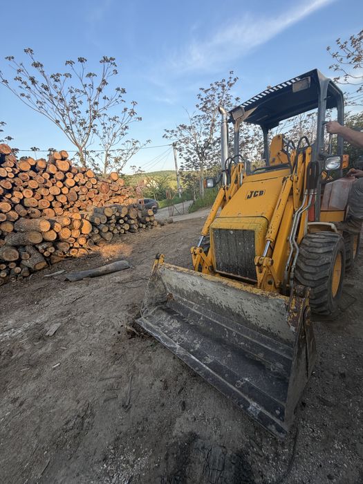 Продавам мини багер JCB 1CX 2000 година