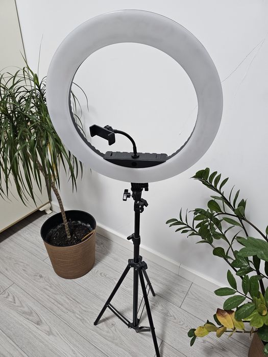 Кольцевая лампа или штатив