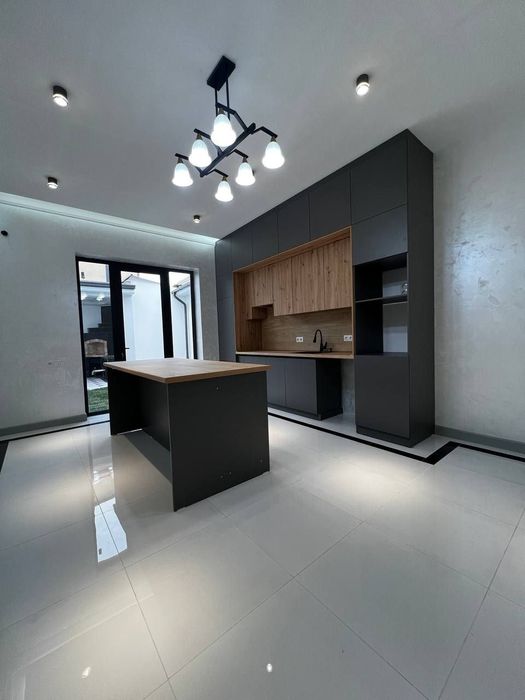 Продаю 2.5 соток евро дом ул. Цалковская