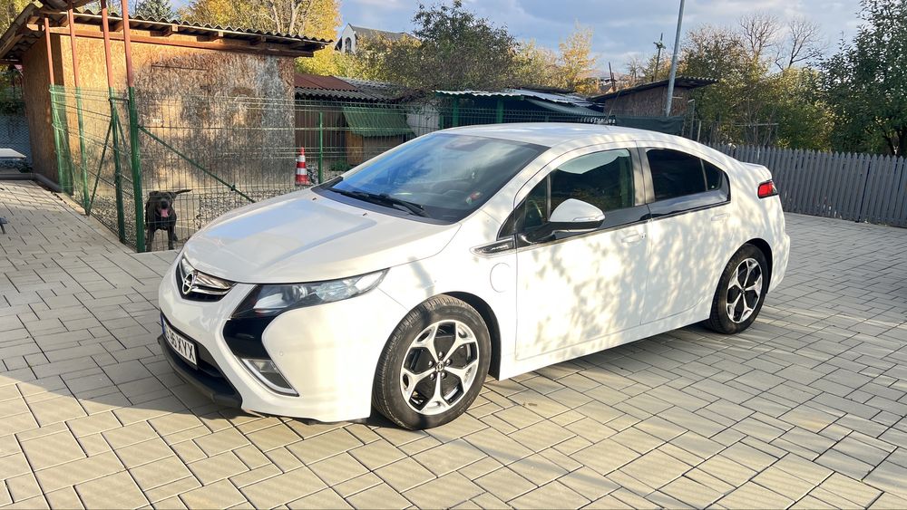 De vanzare,super oferta doua masini la pret de una,Opel Ampera Hibrid
