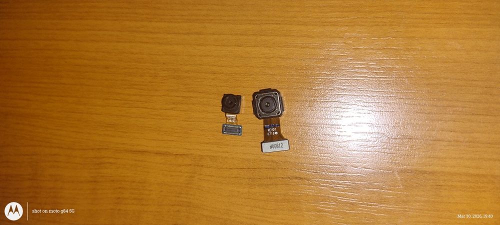 Camera frontala și camera spate de Samsung Galaxy tab a 10.1 din 2019