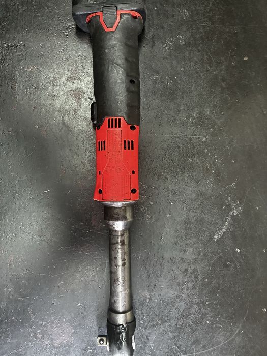 Clinchet electric snap on