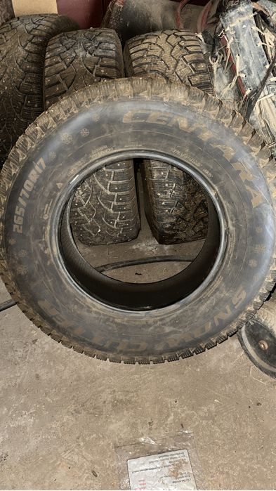 Продам шины зима R17