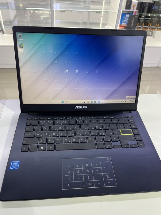Ноутбук Asus intel Celeron озу 4Gb Ssd 128Gb