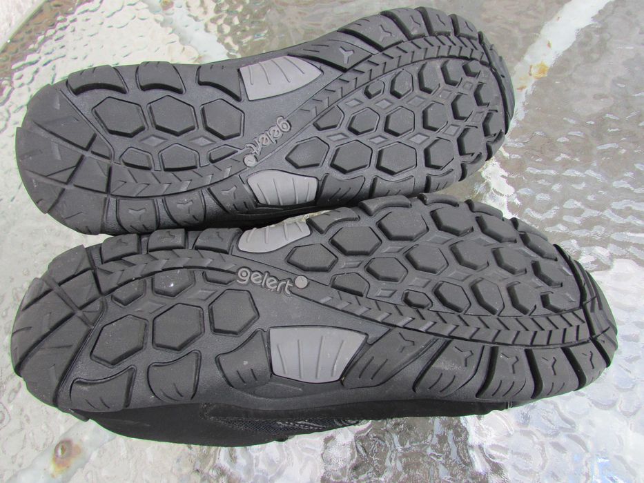 Мъжки туристически обувки Gelert Rocky