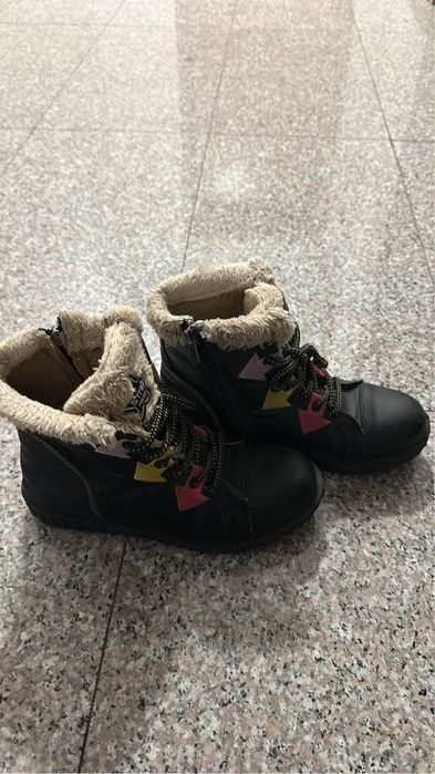 Боти за момиче