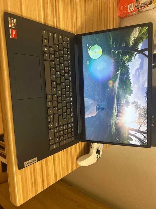 Laptop Lenovo IdeaPad 1 15ALC7 - Ryzen 5 5500U, AMD Vega 7 Graphics, 16Gb DDR4 3200MT/s, Ssd 500Gb