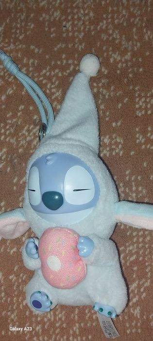 Stitch havorang Disney oyinchogi original hajmi kichik emas bezkatobka