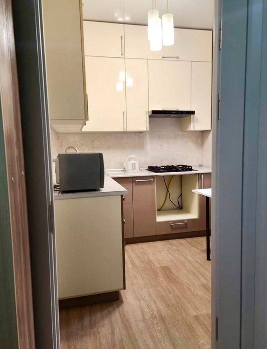 Срочно ‼️2 комнатная с обстановкой  8кв Чиланзар