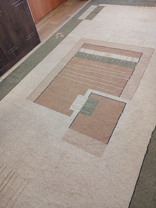 Продам ковер 2*4 м