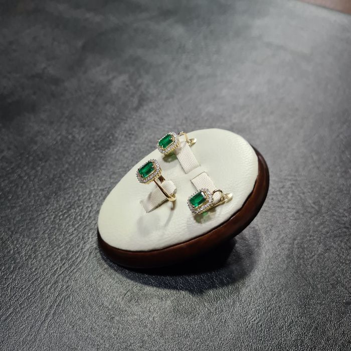 Комплект Золотой с Бриллиантами изумруды