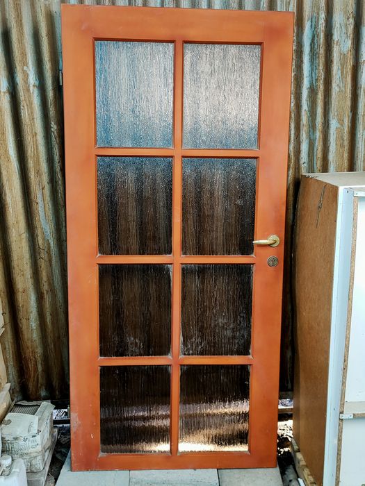 Деревянные двери