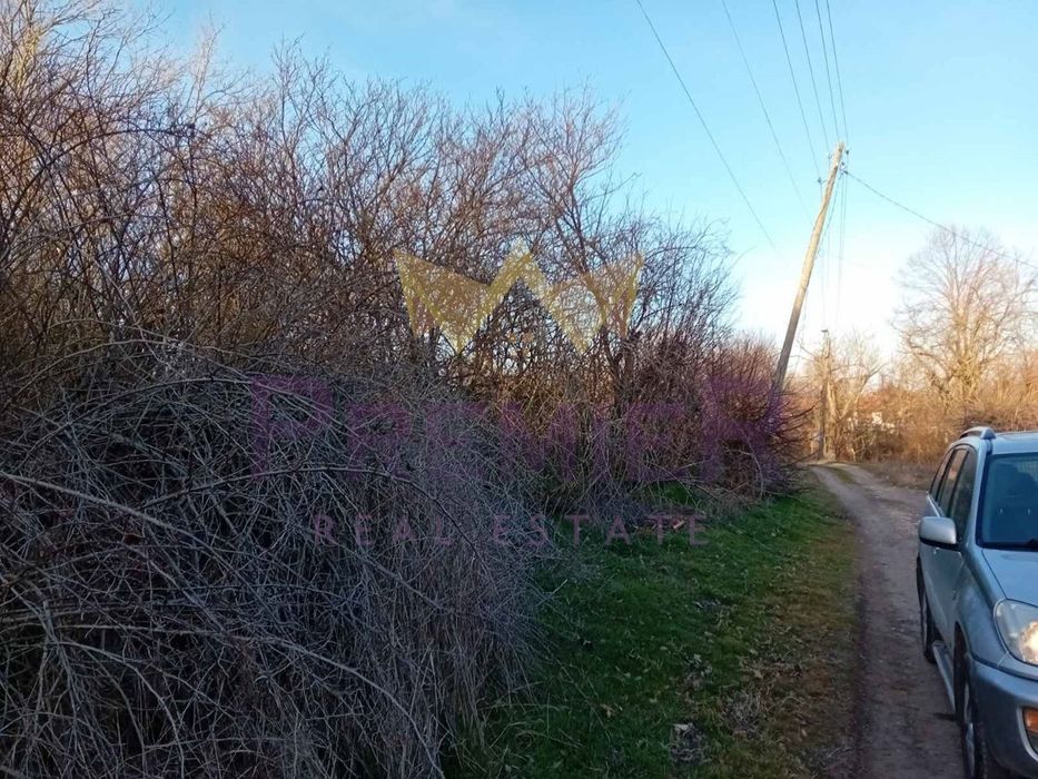 Парцел в Варна, област-с.Горен чифлик площ 2000 цена 22000