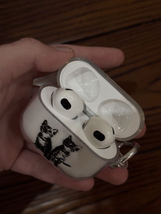 Apple AirPods 3 (3 поколение), оригинал.