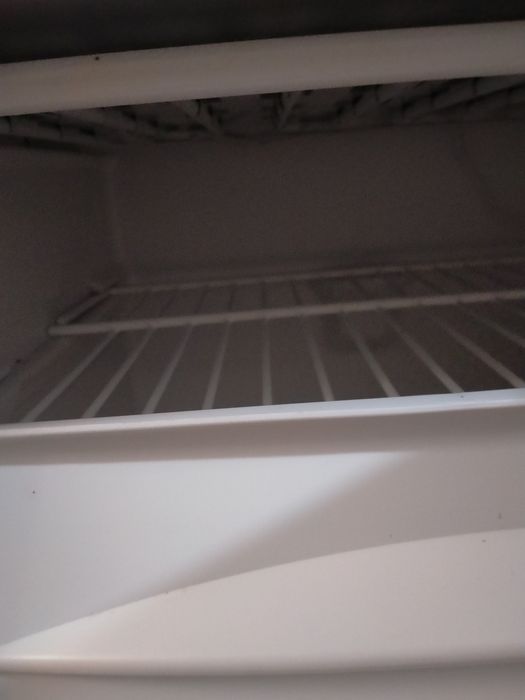 Срочно продается морозильная камера