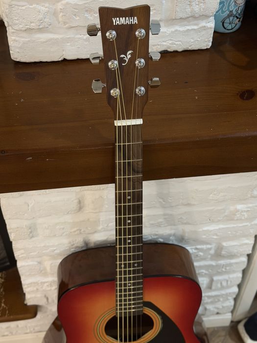 Гитара новая yamaha