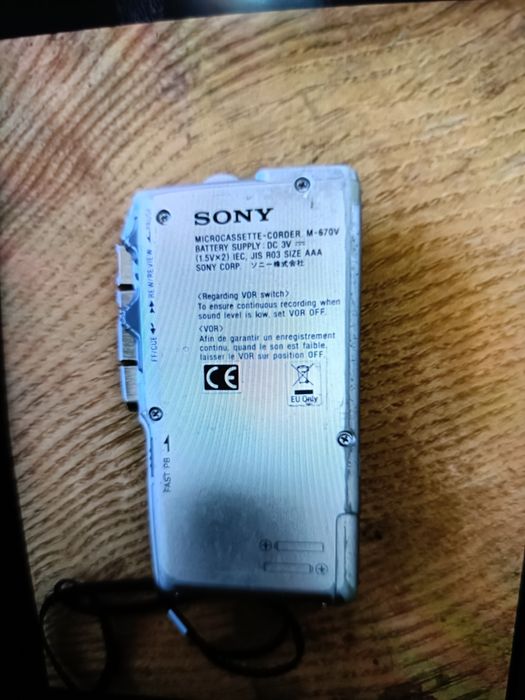 Sony M-670V Microcassette Voice Recorder