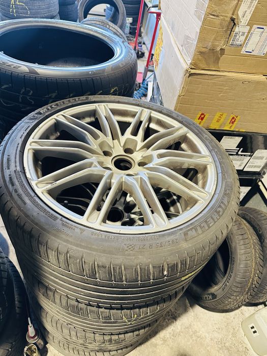 295/35 21 Мишлен 21 оригинални джанти Порше