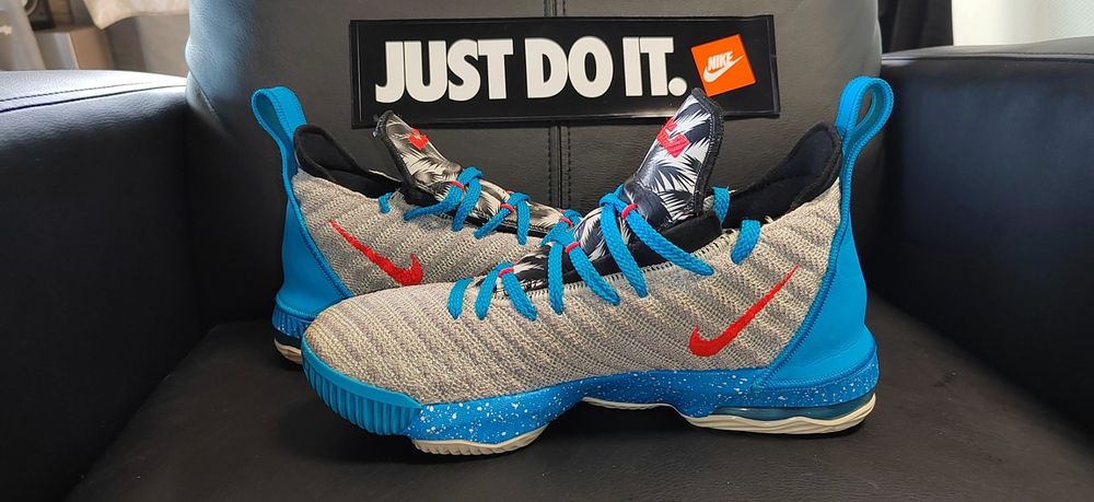 Nike Lebron XVI GS, номер 39