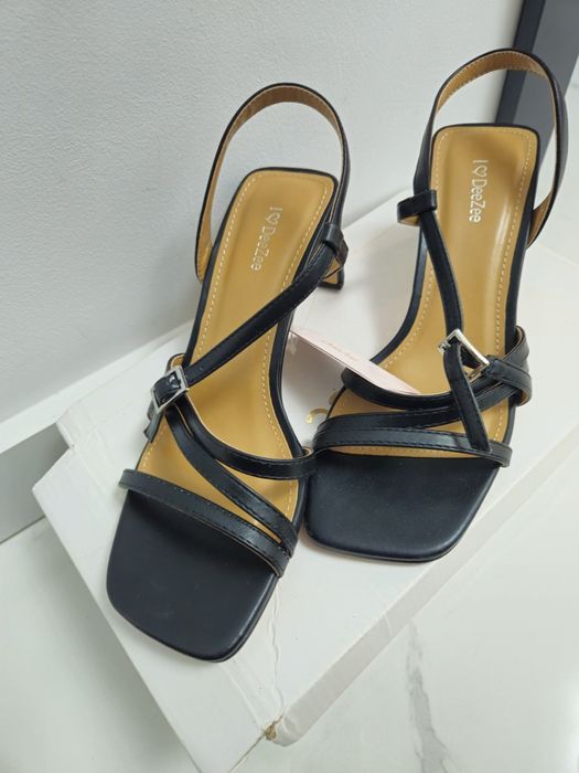Pantofi damă 39 sandale damă NOI 70% REDUCERE