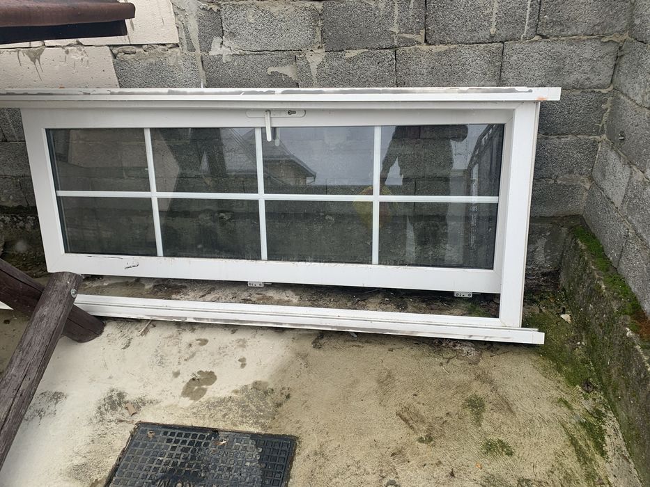 Usa termopan din sticla