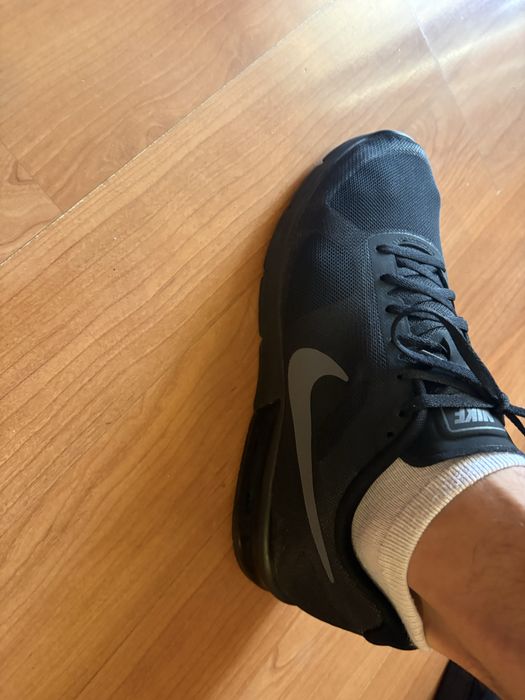 Nike маратонки – веднъж обувани, без следи от употреба