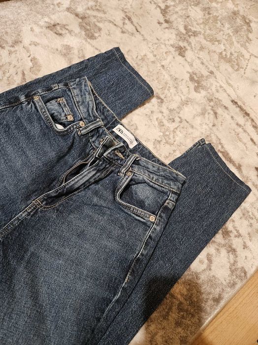 Дънки зара чисто нови