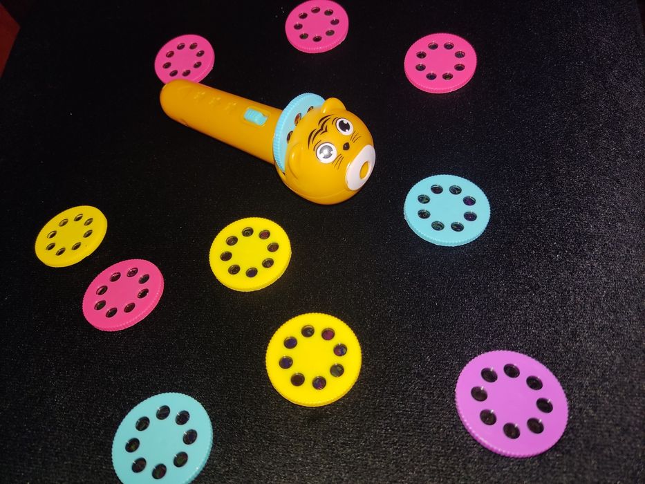 Детский обучающий проектор со слайдами