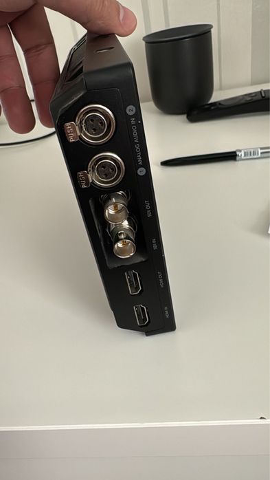 Монитор Blackmagic Design Design Video Assist 5" 3G черный