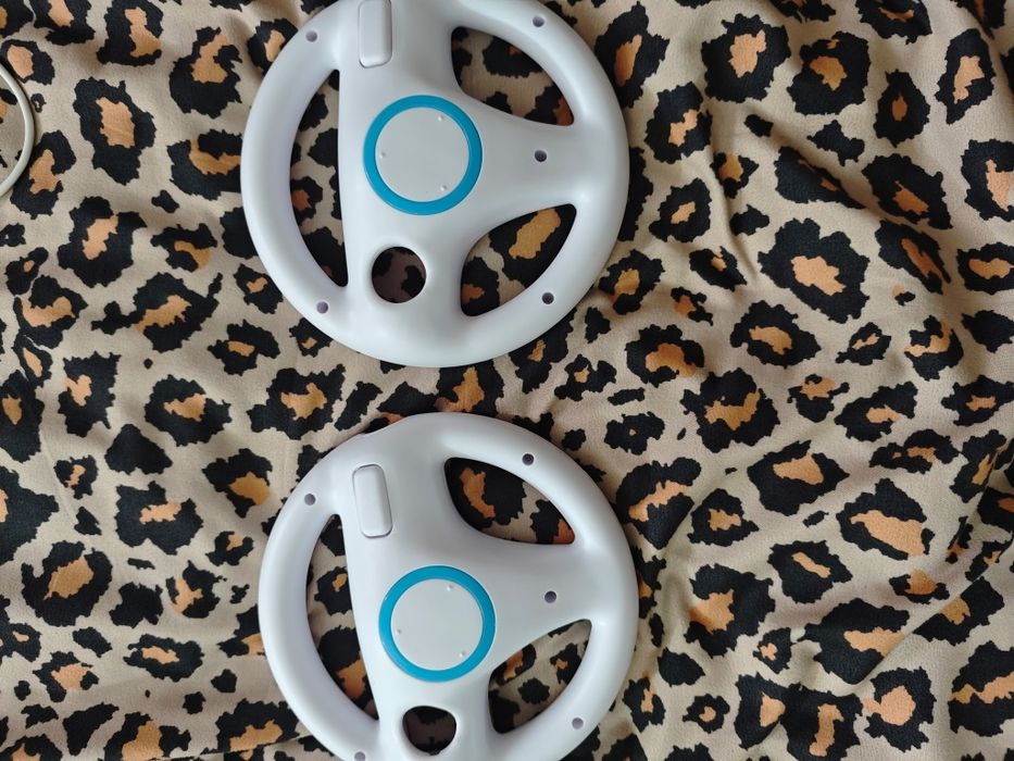 Vând Nintendo Wii modat