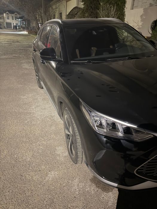 Продается BYD SONG PLUS черного цвета