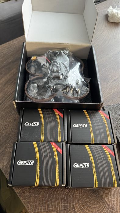 FPV dron GEPRC Cinelog25 ERLS + 4 батерии