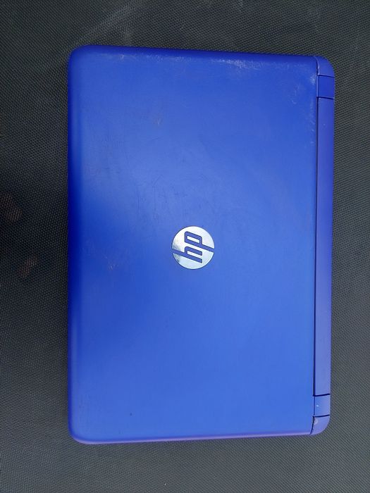 Laptop HP Pavilion i3 / 2.5 ghz