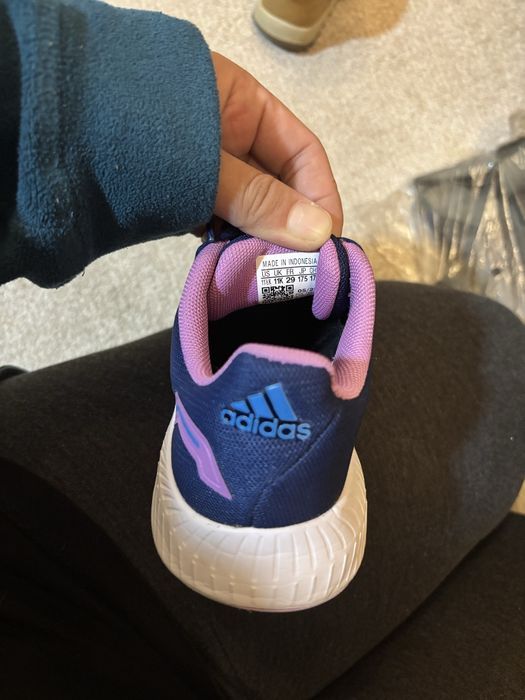 Adidasi adidas 29