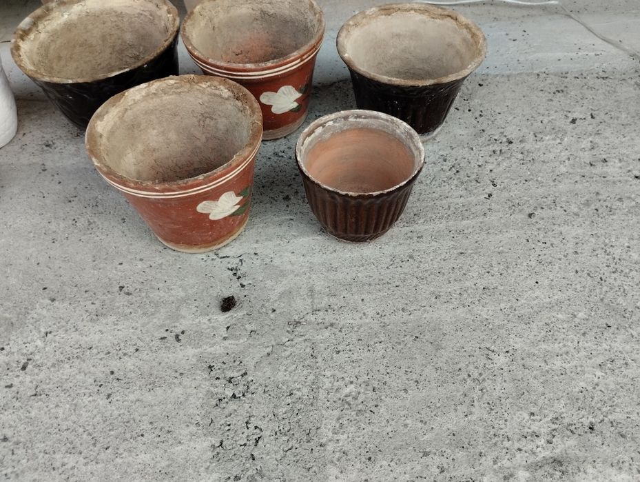 Горшки и контейнера для цветов