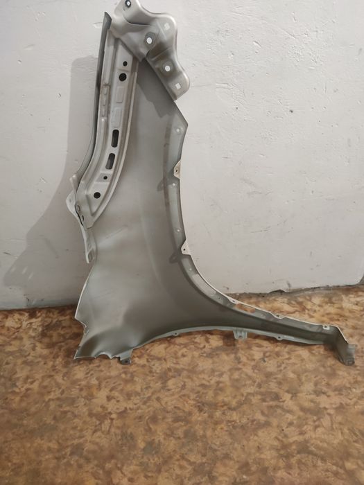Крыло переднее правое для Хендай Акцент..