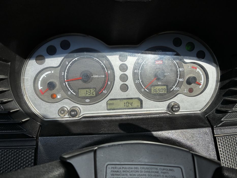 Vand scuter aprilia atlantic 500